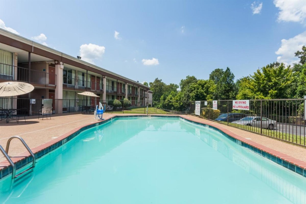 Days Inn by Wyndham Jackson Image 15