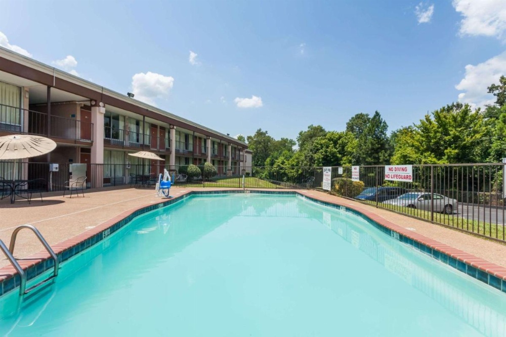 Days Inn by Wyndham Jackson Image 27